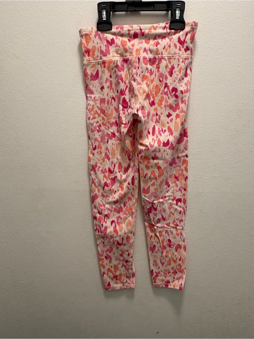 GAPFit Pink and Coral Abstract Print Leggings